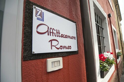 Romeo House, Забронировать Отель Отели Борго Рому 3 звезды, 3*