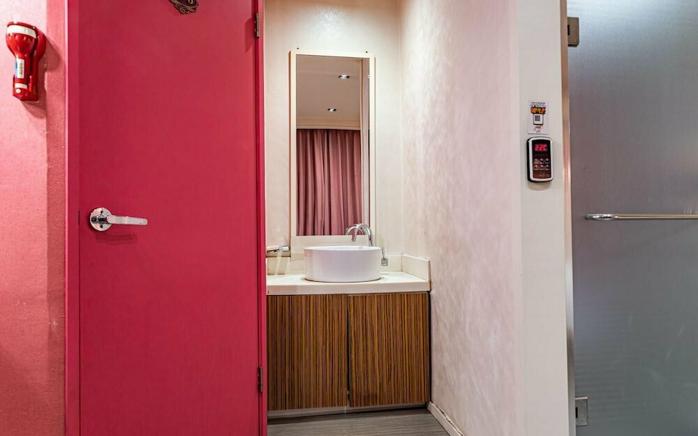Shangria Hotel