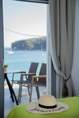 Ionion Beach Resort, Забронировать Курортный отель Парга 