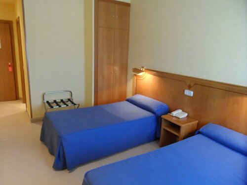 Hotel Rey Arturo Burgos, Забронировать Отель Отели Burgos Province с питанием, Пансион