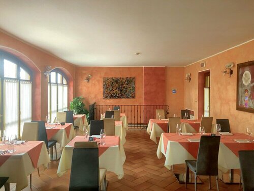 La Fertè Hotel, Boek Hotel Piemonte Hotels met Parkeerplaats, Parkeren