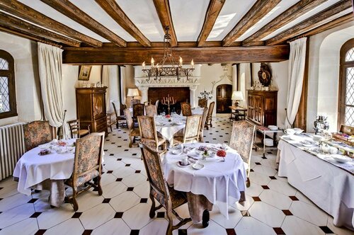 Château De La Colaissière, Забронировать Отель Отели Земель Луары с парковкой, Парковка