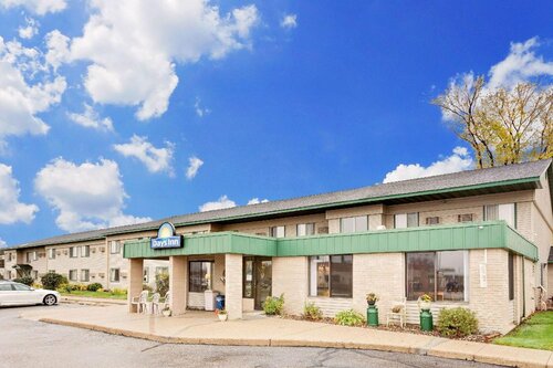 Days Inn by Wyndham Winona, Prenota Hotel Winona Minnesota