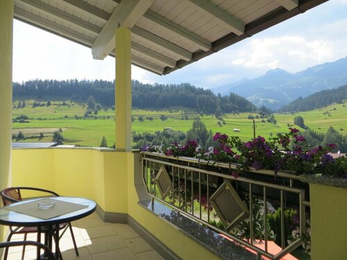 Apart Almrausch, Book Lejlighed Hoteller i Tyrol med parkering, Parkering
