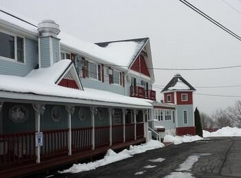 Captain's Inn Point Lookout, Забронировать Отель Отели Таннерсвилль 3 звезды, 3*
