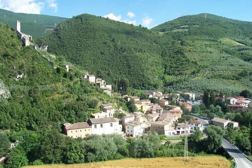 Casale Le Due Querce, Buchen Sie Hotel Ferentillo Umbrien