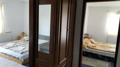 Vili Apartmanház, Забронировать Отель Отели Part с парковкой, Парковка