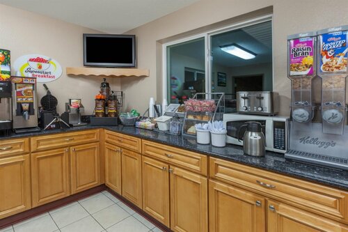 Super 8 Latham/Albany Troy Area, Book Hotel  