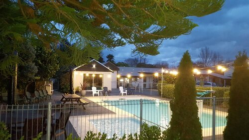 Amble Inn Motel, Boek Motel  
