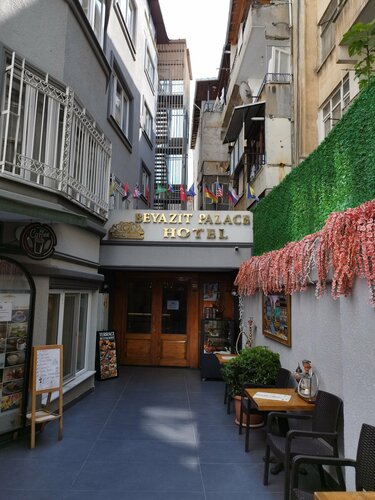 Beyazit Palace Hotel, Reservar Hotel Hotéis em Beyoglu com refeições, perto de Suleymaniye Library, Meia Pensão / Pensão Completa