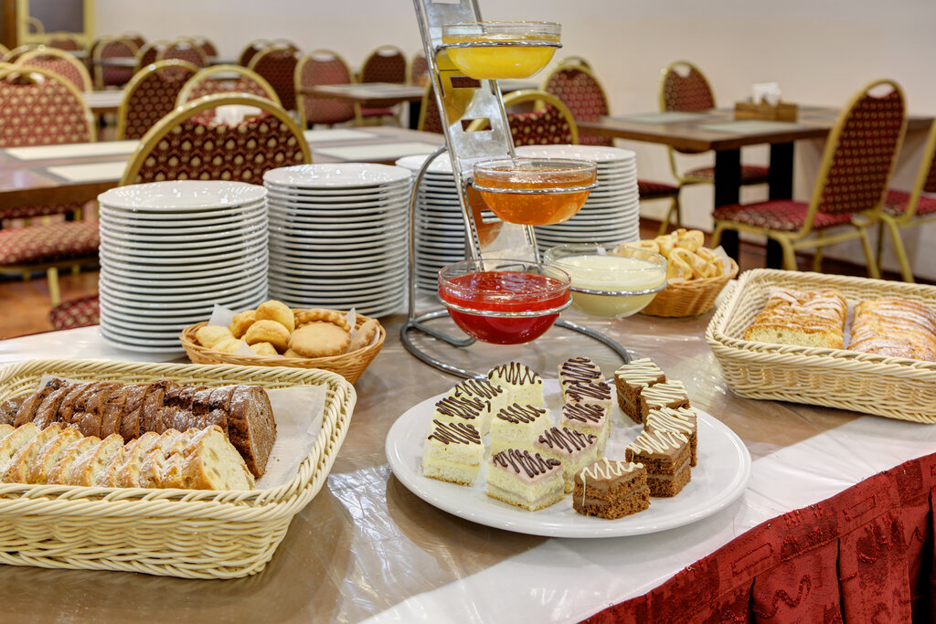 Molodyozhny Hotel