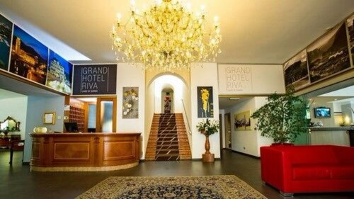 Grand Hotel Riva, Забронировать Отель Отели Garda Veneto с бассейном, Бассейн