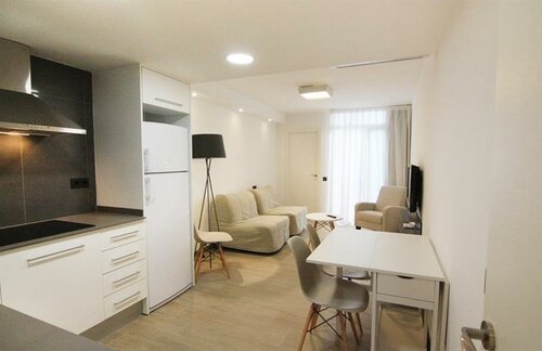 Hotel Raval de la Mar, Забронировать Отель Вила-Сека Таррагона
