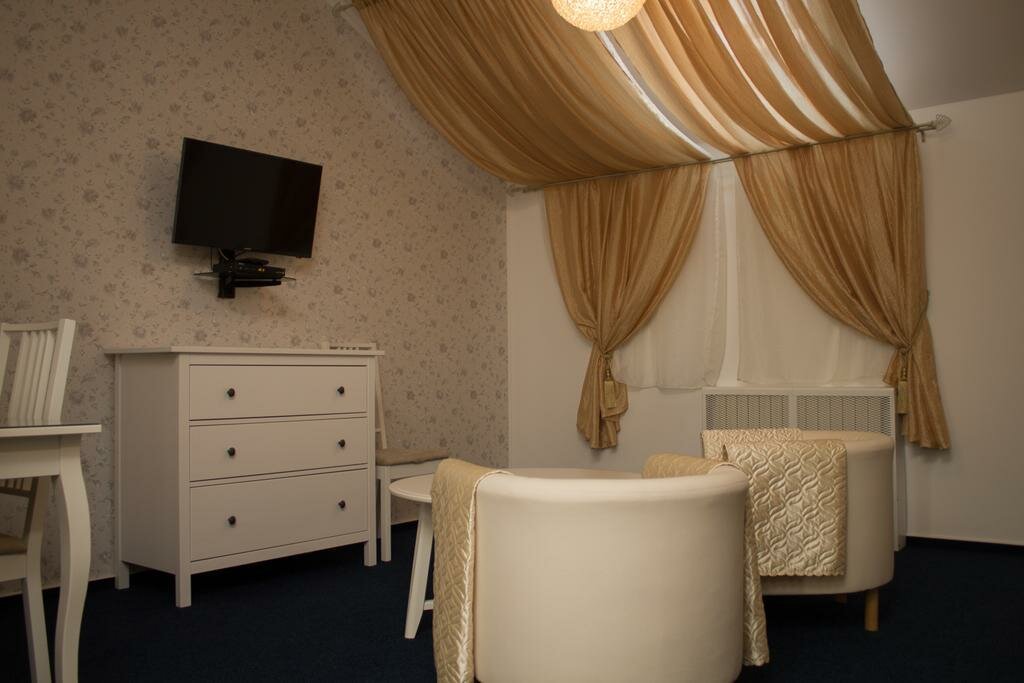 Denisovskij Dvorik Hotel