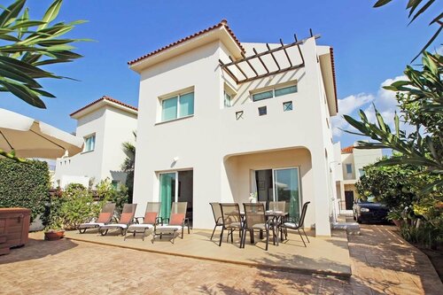 Villa Lilian, Брондау Қонақ үй Ayia Triada Cyprus
