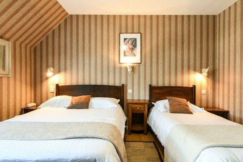 Auberge De L'Étable, Rezerwuj Hostel Hostele w French Basque Country, Hostel