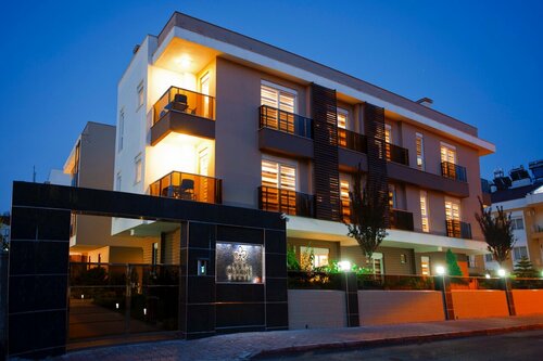 Lara Orkide Homes, Забронировать Апарт-отель Отели Средиземноморского региона с парковкой, Парковка