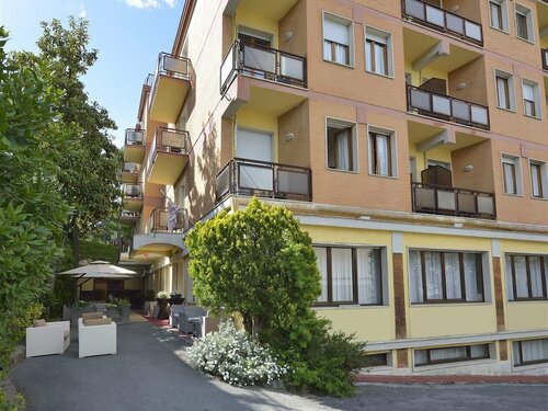 Hotel Attico, Забронировать Отель Кьянчано-Терме Val di Chiana