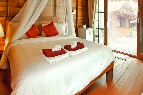 Lipe Beach Resort, Varaa Lomakeskus Sunset Beach Thaimaa