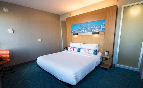 Aloft Montreal Airport, Book Hotel Dorval Quebec