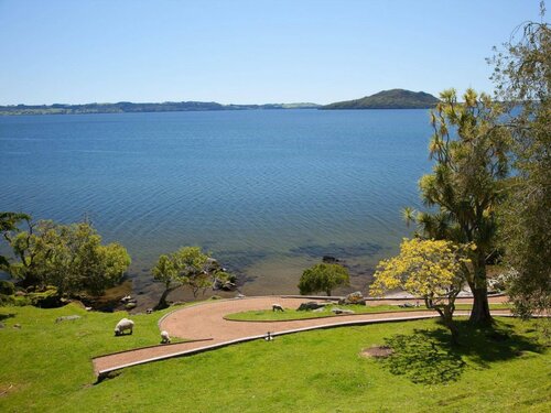 Peppers on the Point Rotorua, Забронировать Отель Отели Роторуа с парковкой, рядом с Te Wananga o Aotearoa, Парковка