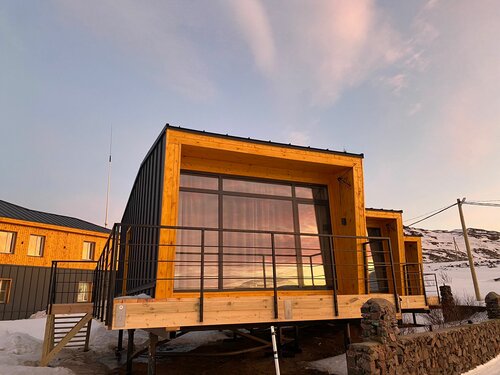 45 Prichal Hotel, Boek Toeristenbasis Teriberka 