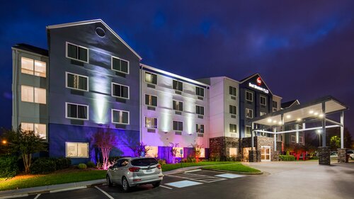 Fairfield Inn & Suites Nashville Airport, Book Hotel 3-stjernede hoteller i Tennessee, 3*