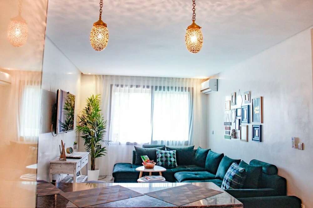 Foch Apartment