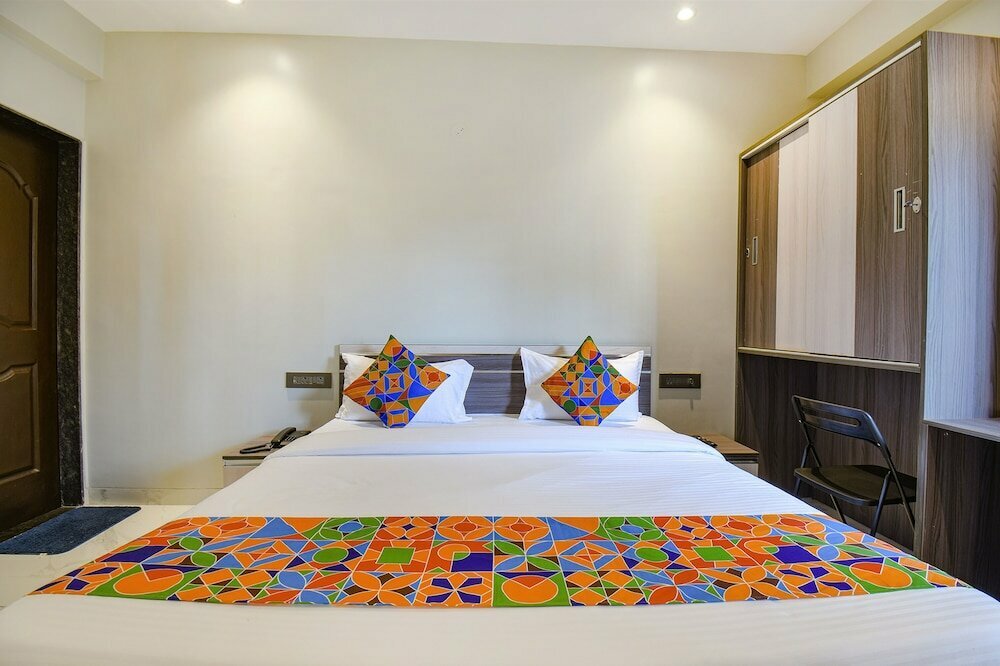 Hotel Gaurav Galaxy