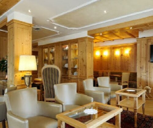 Boutique Hotel Diana, Забронировать Отель Пинцоло Мадонна-ди-Кампильо