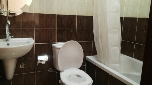 Moises Nile House, Reservar Hotel Hotéis de 3 estrelas em Qina, 3*