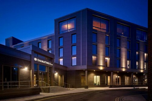 Doubletree By Hilton Hull, Забронировать Отель Отели Кингстон-апон-Халл с парковкой, рядом с Халлская королевская больница, Парковка