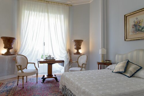Suite Oriani, Забронировать Отель «постель и завтрак» Отели Рима с парковкой, рядом с Квартал Париоли, Парковка