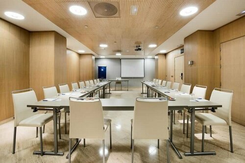 DoubleTree by Hilton Madrid Principe de Vergara, Забронировать Отель Отели Мадрида по системе «всё включено», рядом с Рубен Дарио, Всё включено