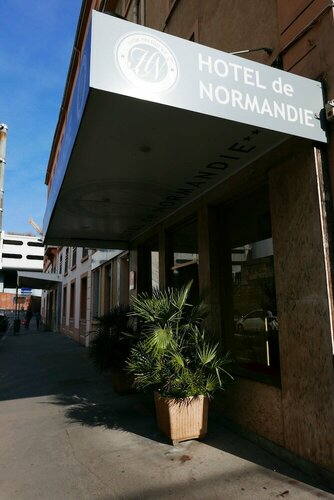 Hotel de Normandie, Забронировать Отель Отели Лиона с парковкой, Парковка