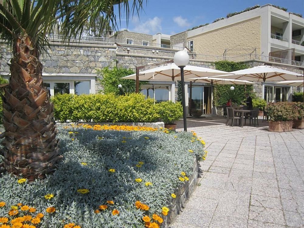 Aregai Marina Hotel & Residence