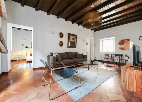 Cozy Flat near Castel S. Angelo, Забронировать Дом для отпуска Виллы Рима, рядом с Вилла Фарнезина, Вилла