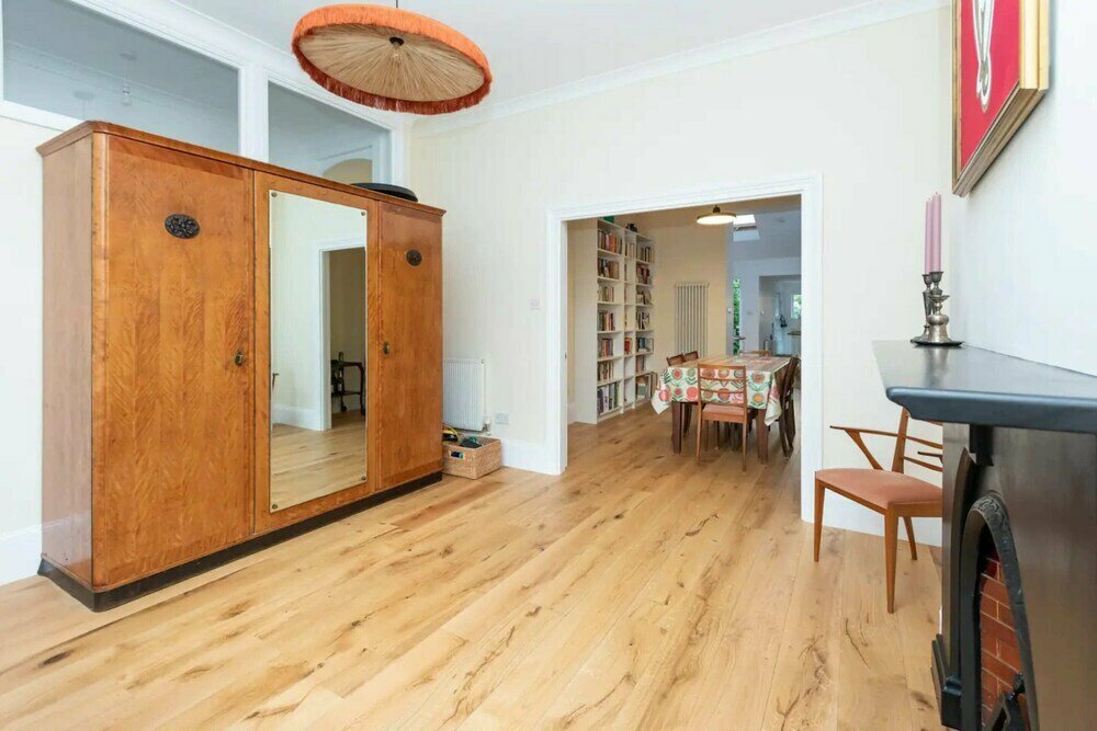 Spacious and Vibrant 3BD House - Kentish Town