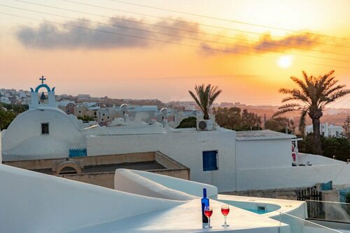Oia Suites, Забронировать Отель Отели Финикия 3 звезды, 3*