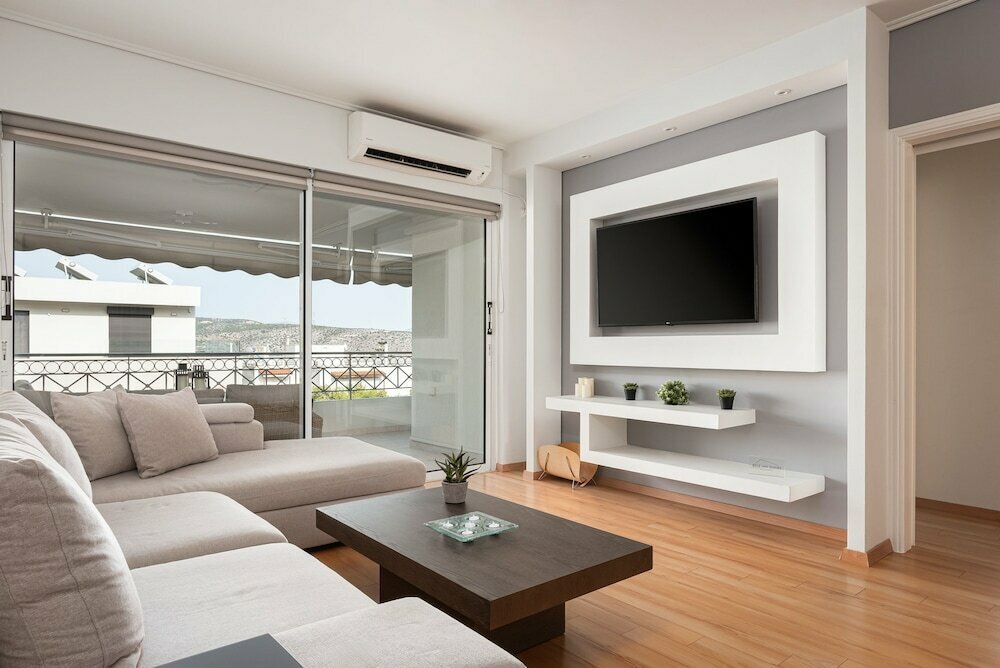Athenian Riviera Executive Apartment