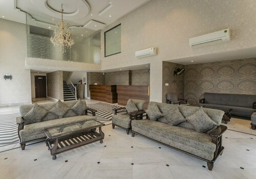 Mewar palace resort and spa, Забронировать Курортный отель Отели штата Раджастхана 3 звезды, 3*