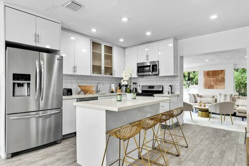 Design District Luxe 3BD Home, Забронировать Бутик-отель Бутик-отели Майами, Бутик-отель
