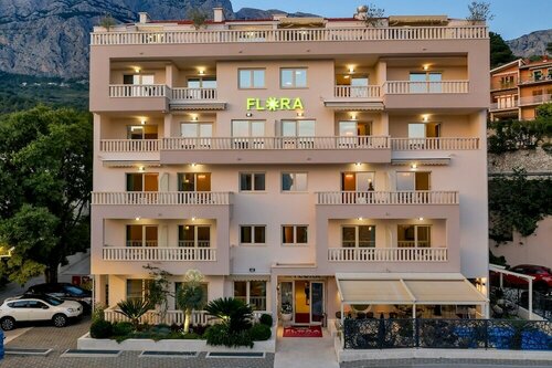 Aparthotel Flora, จอง โรงแรม Tucepi Makarska Riviera