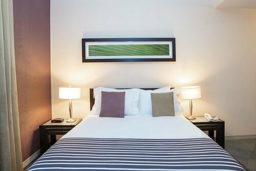 Sandman Suites Vancouver on Davie, Забронировать Отель Уэст-Энд Ванкувер