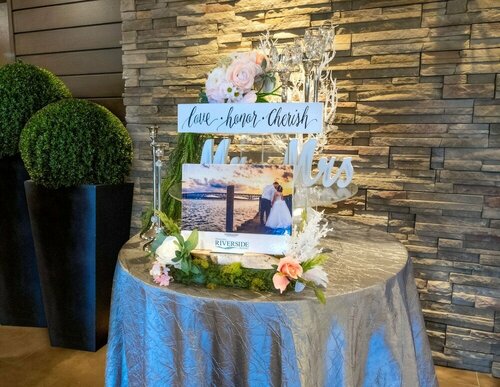 Four Points by Sheraton Niagara Falls, Book Hotel Hoteller i New York State med parkering, Parkering