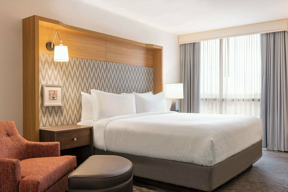 Radisson Hotel Fort Worth South