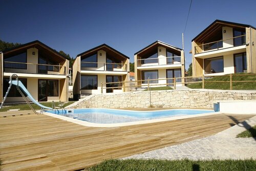 Casa de Lobos, Забронировать Дом для отпуска Кабесейраш-ди-Башту 