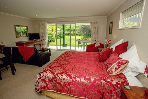 Marchmont Gardens, Забронировать Дом для отпуска Отели South Island с парковкой, Парковка