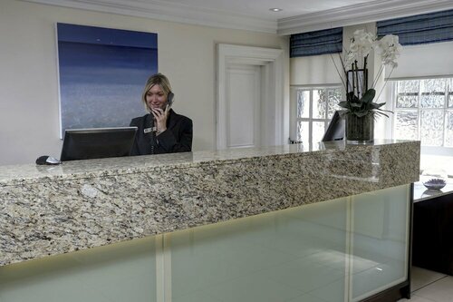 Best Western Ship Hotel, Забронировать Отель Вейбридж Суррей