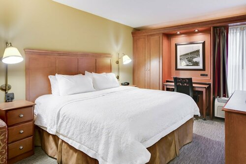 Pittsburgh Airport Inn and Suites, Boek Hotel Moon Township Pennsylvania